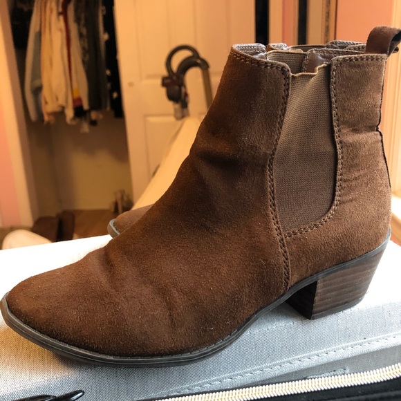 Brown Chelsea Ankle Boots - Picture 4 of 8